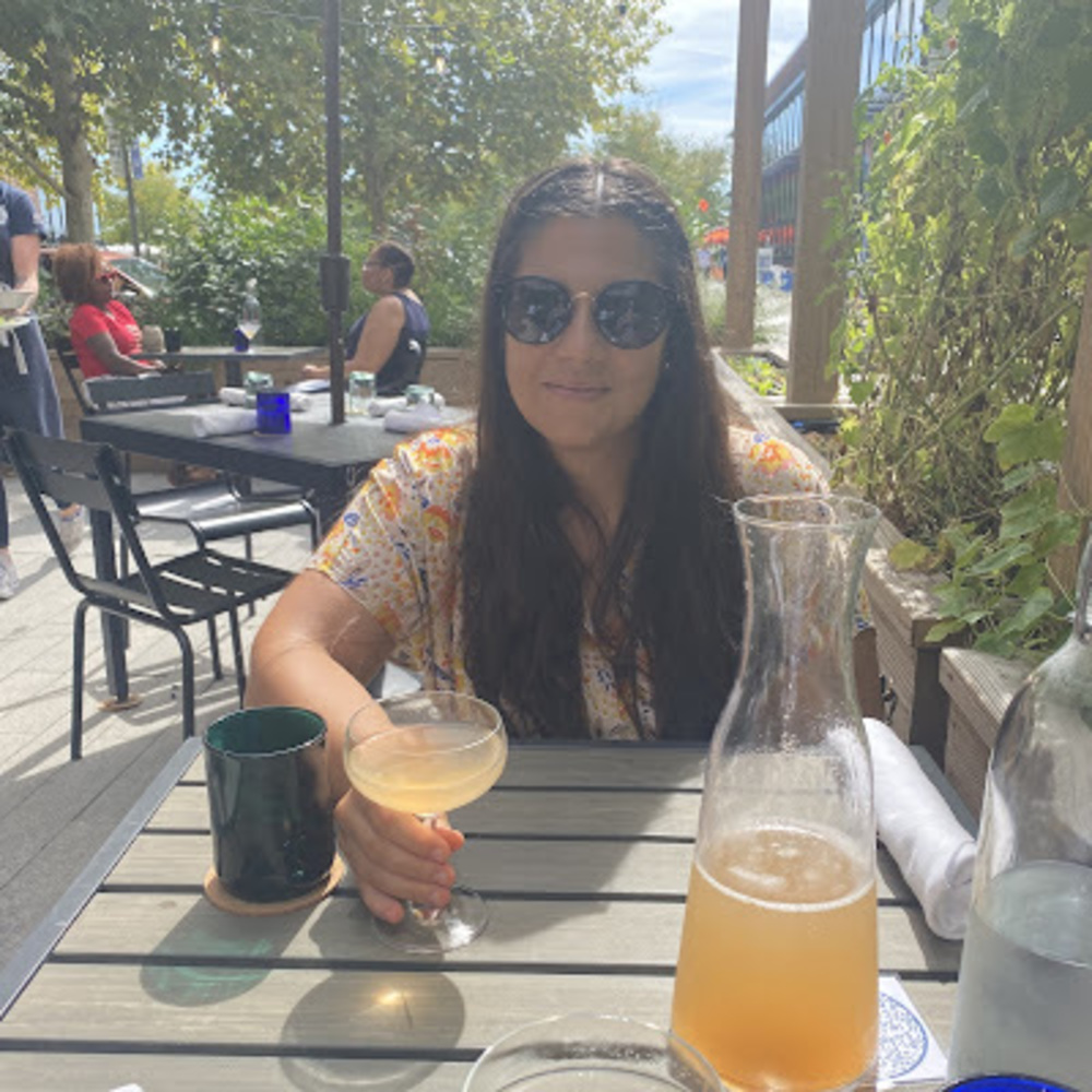 Meet your Posher, Jenessa